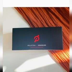 Peloton Urbanears NIB